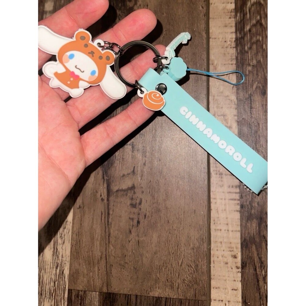 Cinnamoroll Keychain - Picture 3 of 3